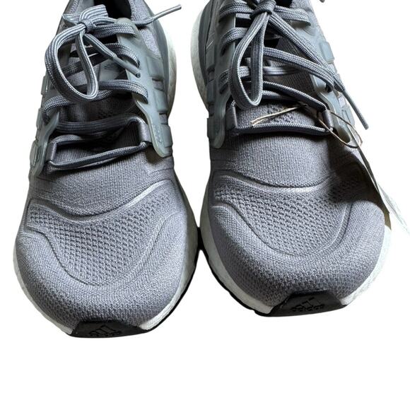 NWB Adidas Ultraboost 22 running sneaker gray size men’s 8 - Picture 5 of 8